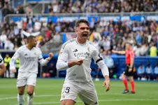 "Tiểu Ramos" và dàn hậu vệ trẻ MU, Man City, Arsenal bước ra ánh sáng mùa này