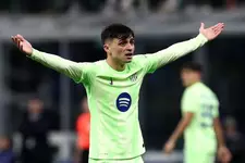 Hansi Flick lo nhất điều này về Barca khi sắp đấu Real ở siêu kinh điển