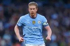 Bruyne 33 tuổi "gây bão" chuyển nhượng hè: Liverpool & Napoli tranh nhau chiêu mộ
