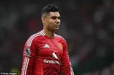Casemiro "vua danh hiệu" ở MU, từ người thừa thành người hùng thời Amorim